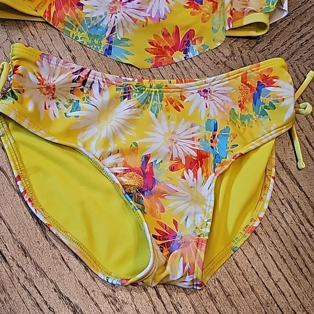 Cute flower bikini set size L 10/12